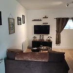 La Vie Est Belle Дом отдыха