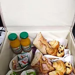 La Vie Est Belle Дом отдыха