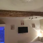 Дом отдыха La Vie Est Belle Domjean