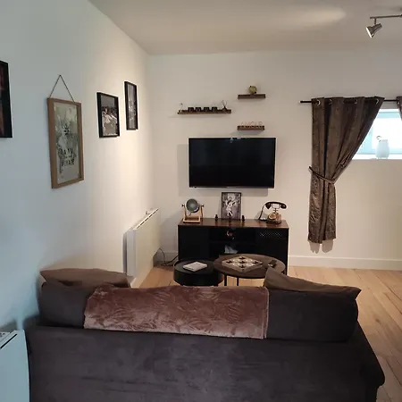 La Vie Est Belle Nyaraló