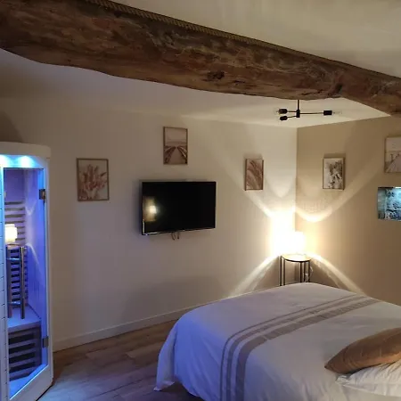 Nyaraló La Vie Est Belle *